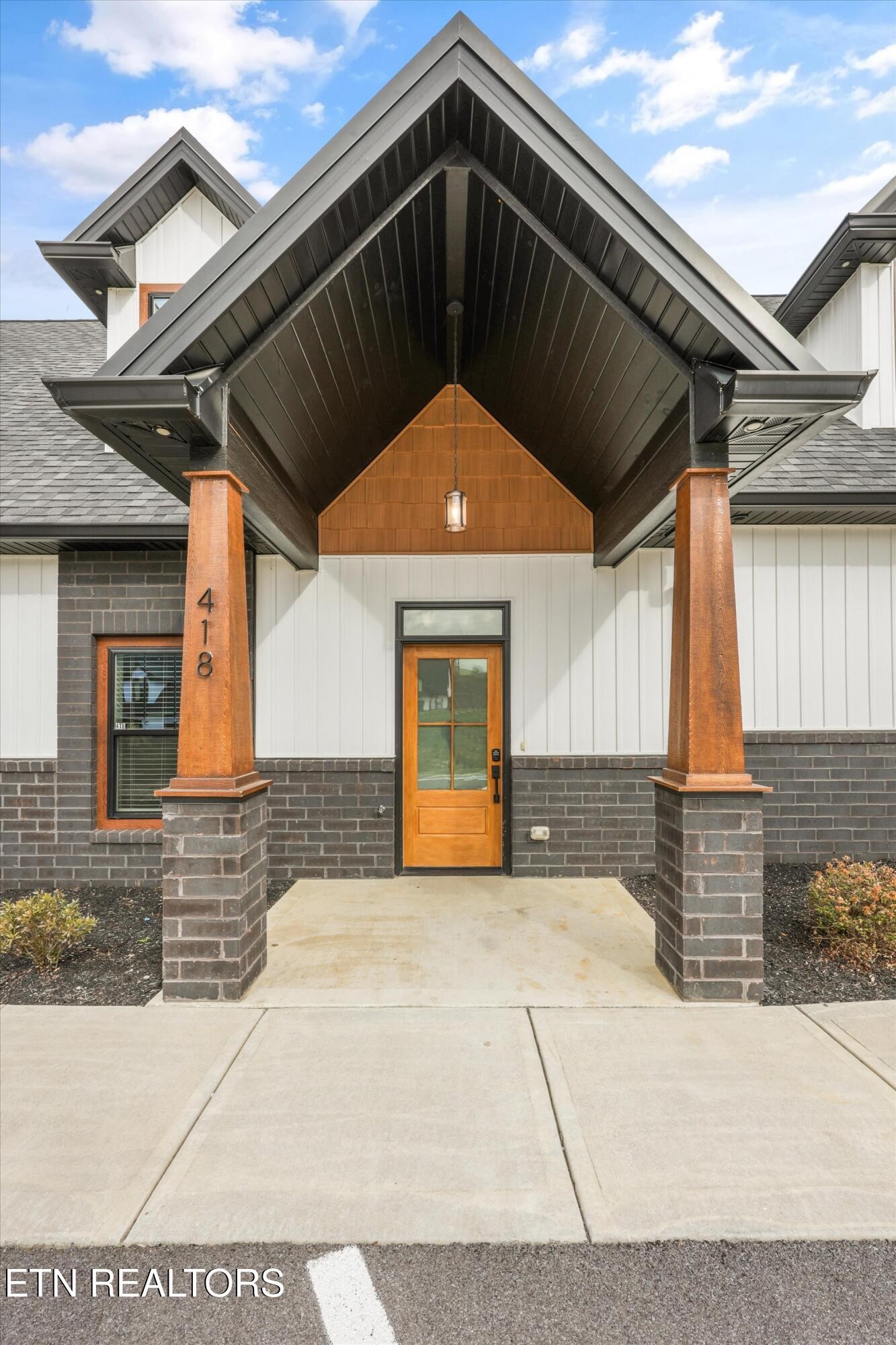 418 Fleeta Williams Way Sevierville, TN 37862 - Photo 1 of 39 a view of a garage of the house