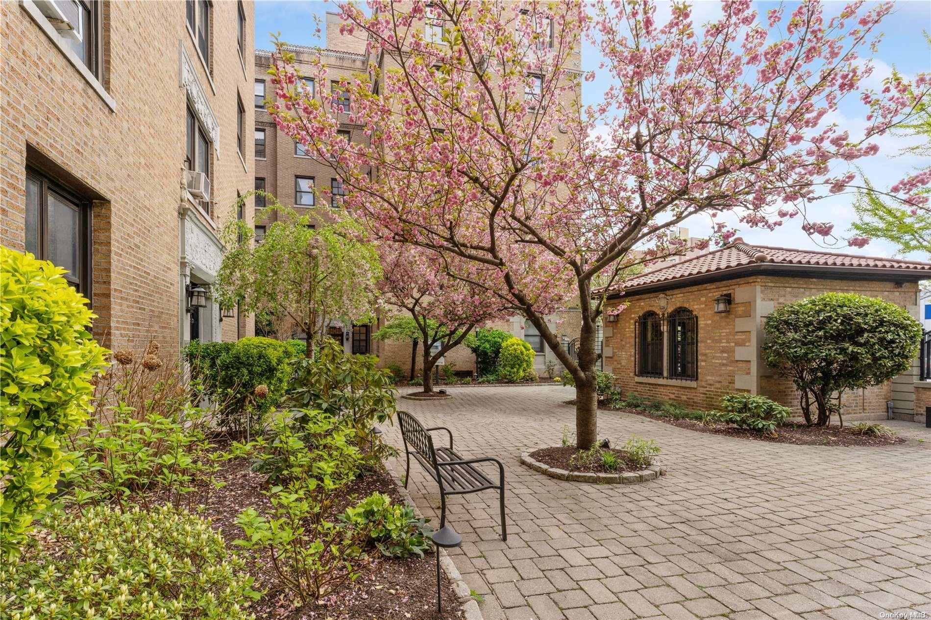 148-09 Northern Boulevard, Unit 4F Queens, NY 11354 - Photo 7 of 10