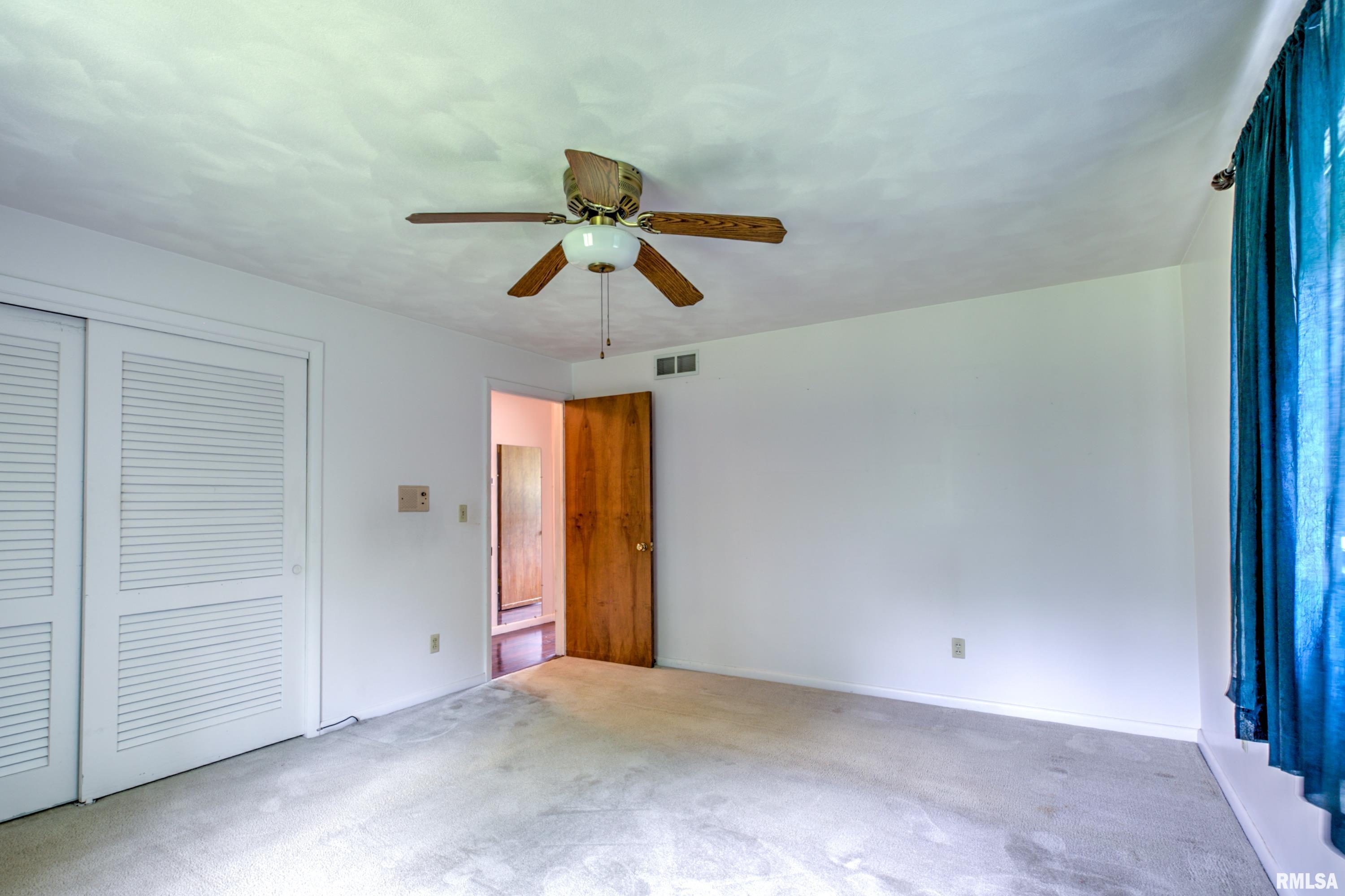 6415 North Big Hollow Road Peoria, IL 61615 - Photo 36 of 71
