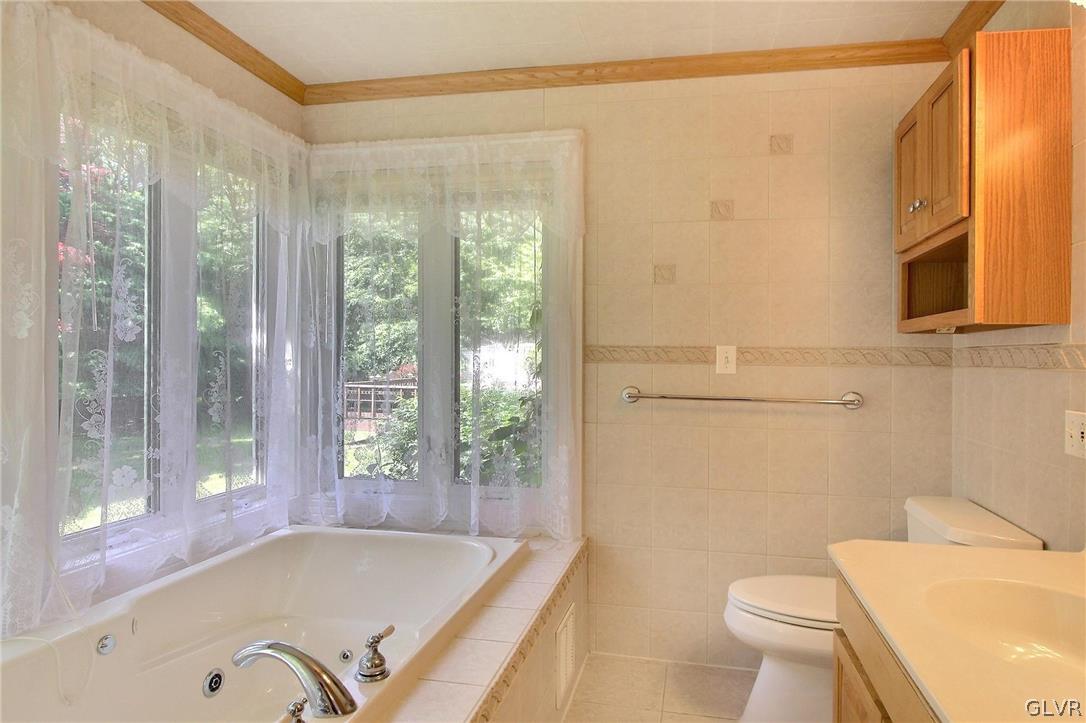 398 Fish Hill Road Tannersville, PA 18372 - Photo 15 of 42 Gallery Image 15