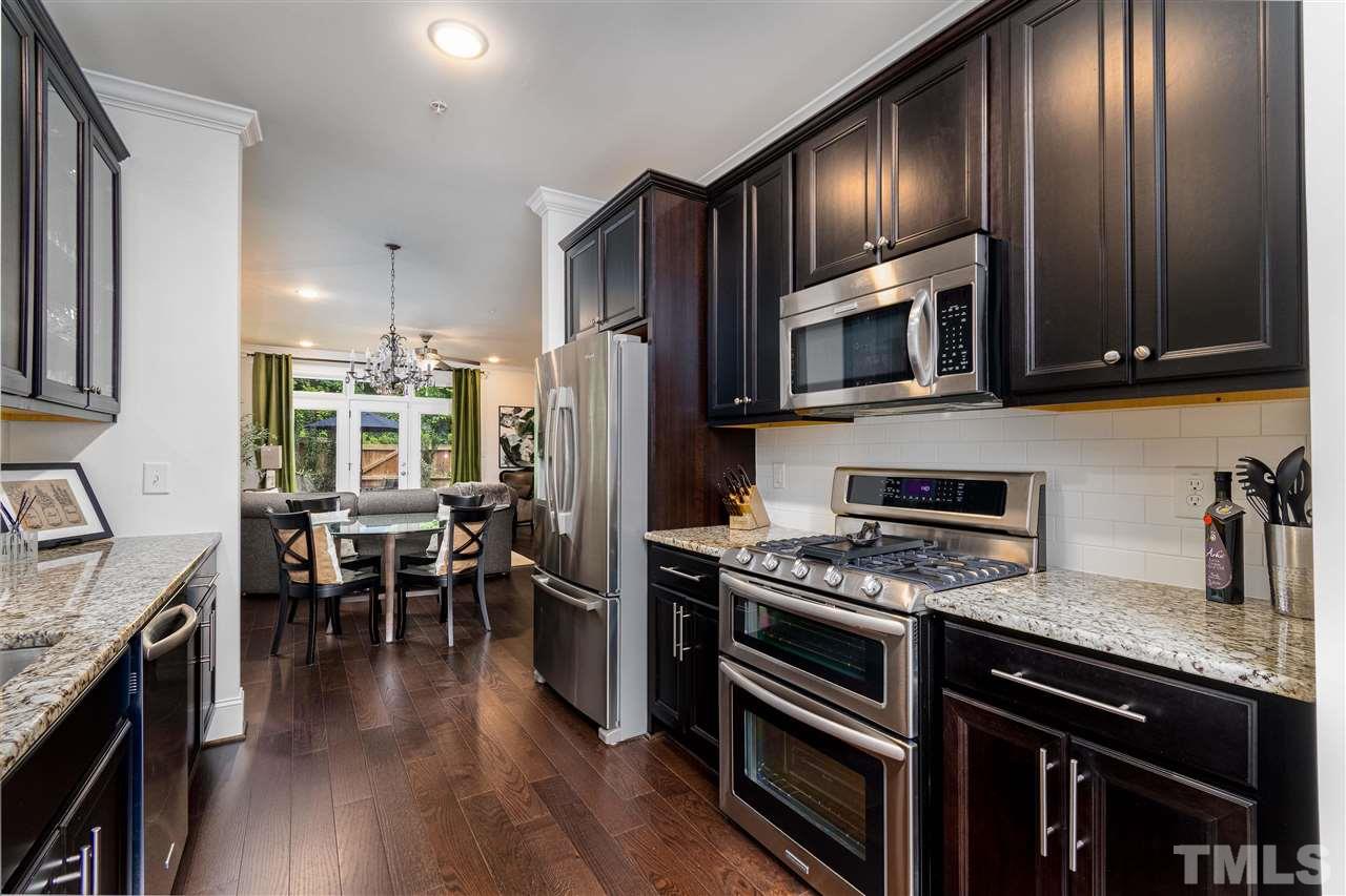 538 Ledbetter Court Raleigh, NC 27608 - Photo 6 of 30