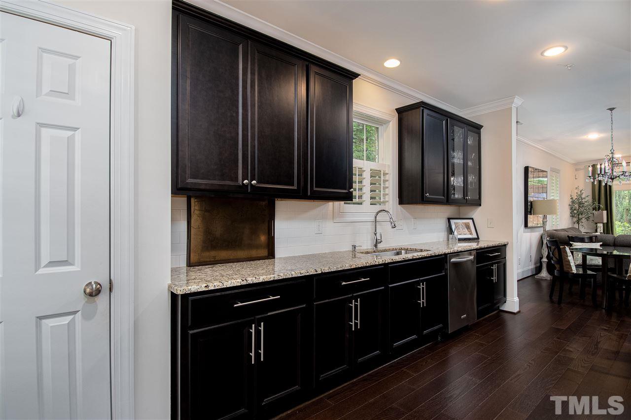 538 Ledbetter Court Raleigh, NC 27608 - Photo 9 of 30