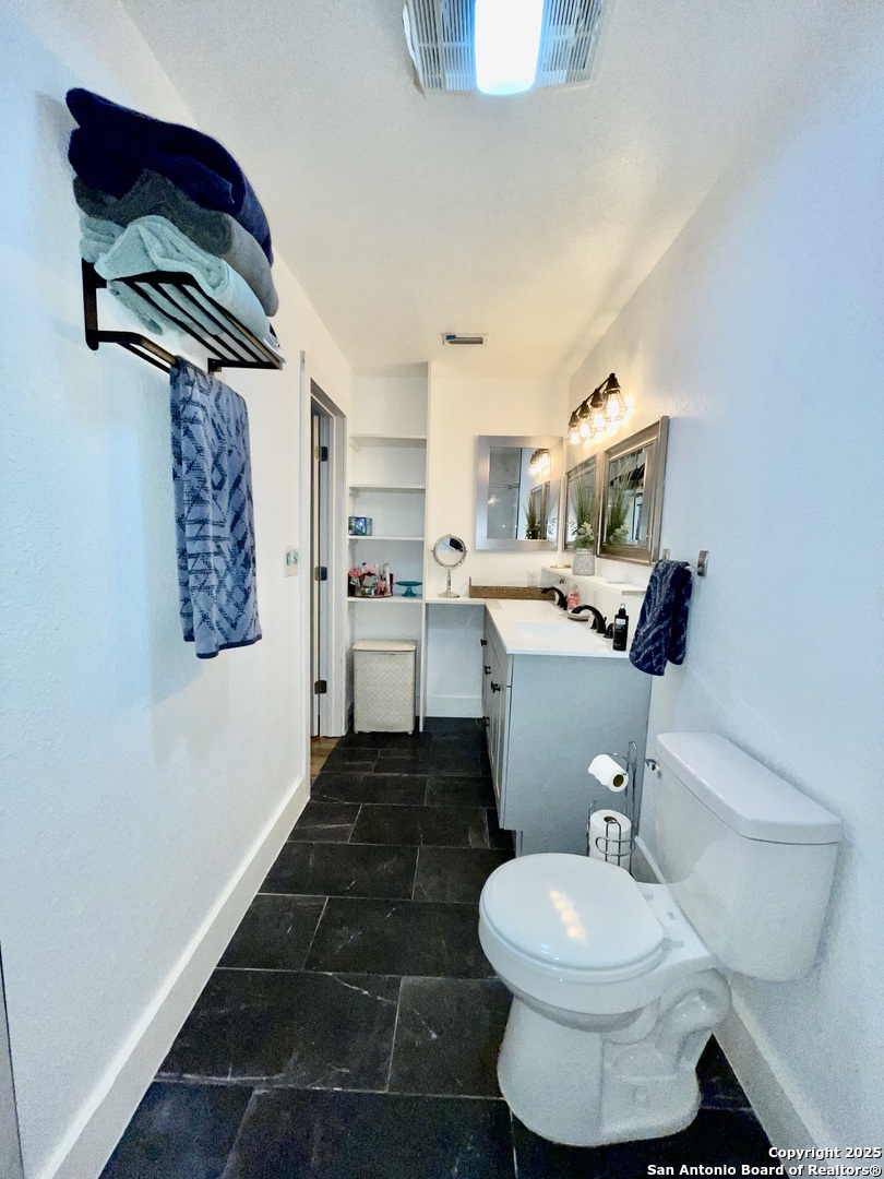 314 Trail San Antonio, TX 78212 - Photo 18 of 32