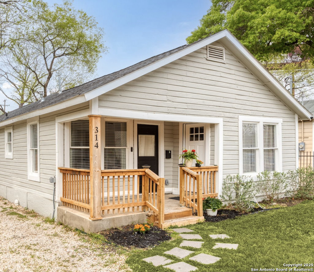 314 Trail San Antonio, TX 78212 - Photo 2 of 32