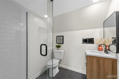 $375,000 | 2934 South Highway 94, Defiance, MO 63341