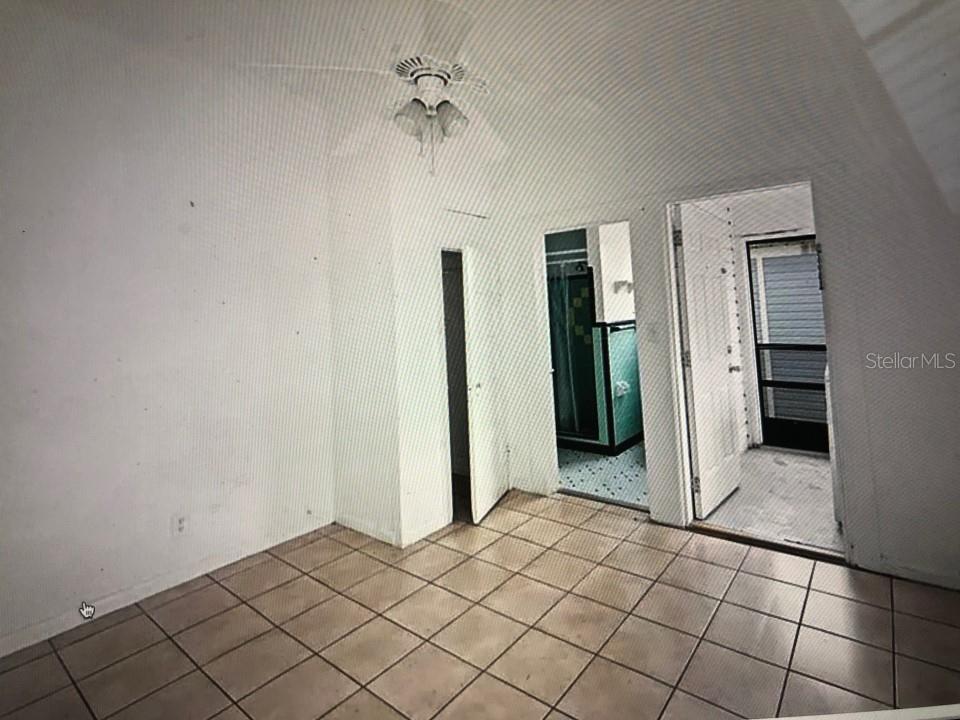 941 Lakeview Road Clearwater, FL 33756 - Photo 16 of 20