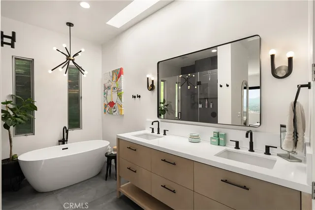 $15,000 | 3230 Tyrol Drive, Laguna Beach, CA 92651