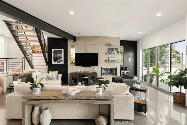 $15,000 | 3230 Tyrol Drive, Laguna Beach, CA 92651