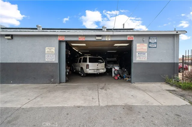 $639,900 | 455 South La Cadena Drive, Colton, CA 92324