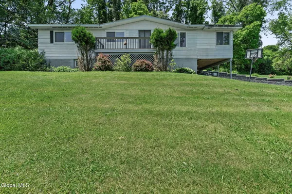 $215,000 | 7 Nodine Mountain Road, New Baltimore, NY 12192