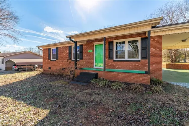 $260,000 | 176 Terrace Lane, Lexington, NC 27292