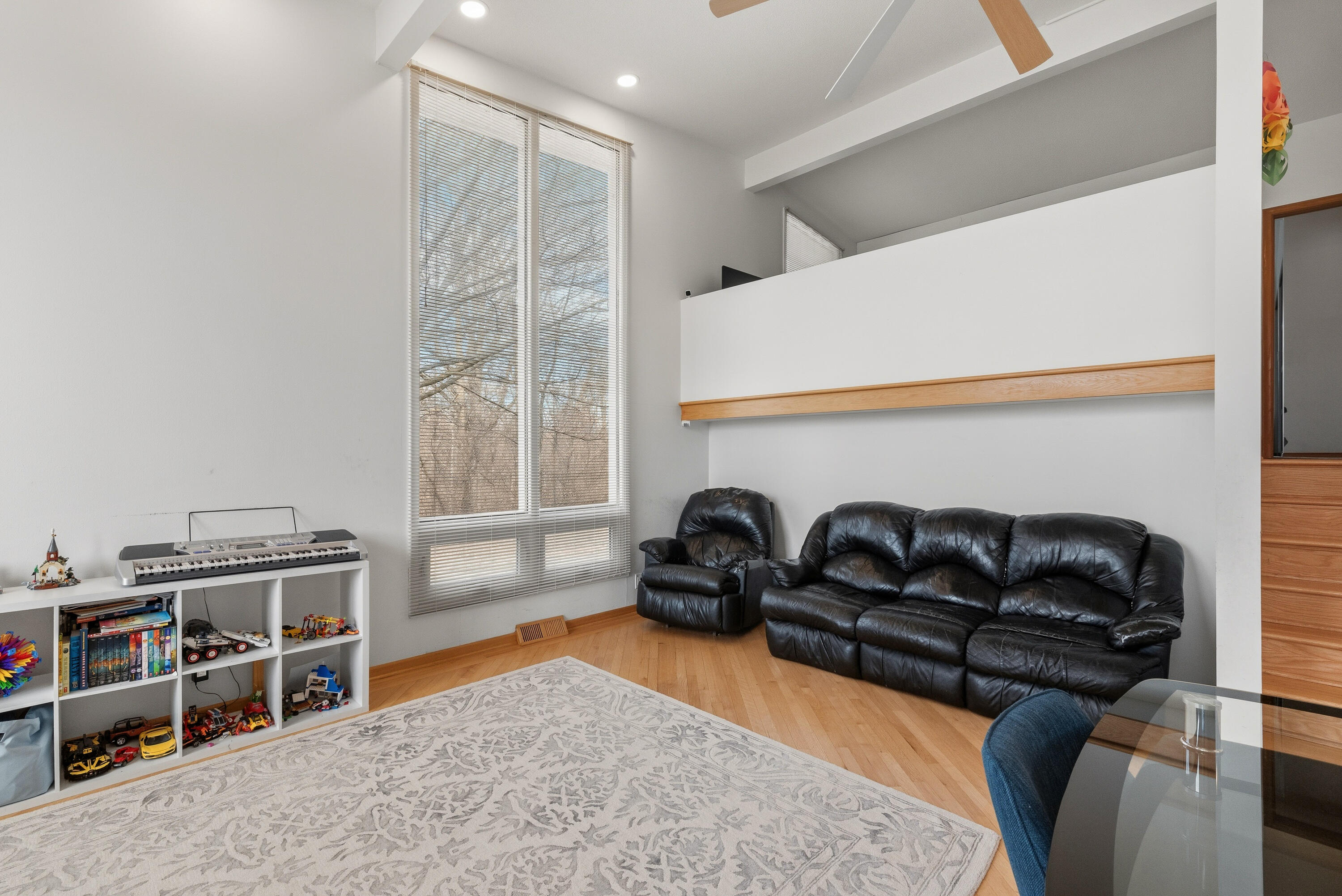 12975 North Colony Drive Mequon, WI 53097 - Photo 16 of 36 Great Room