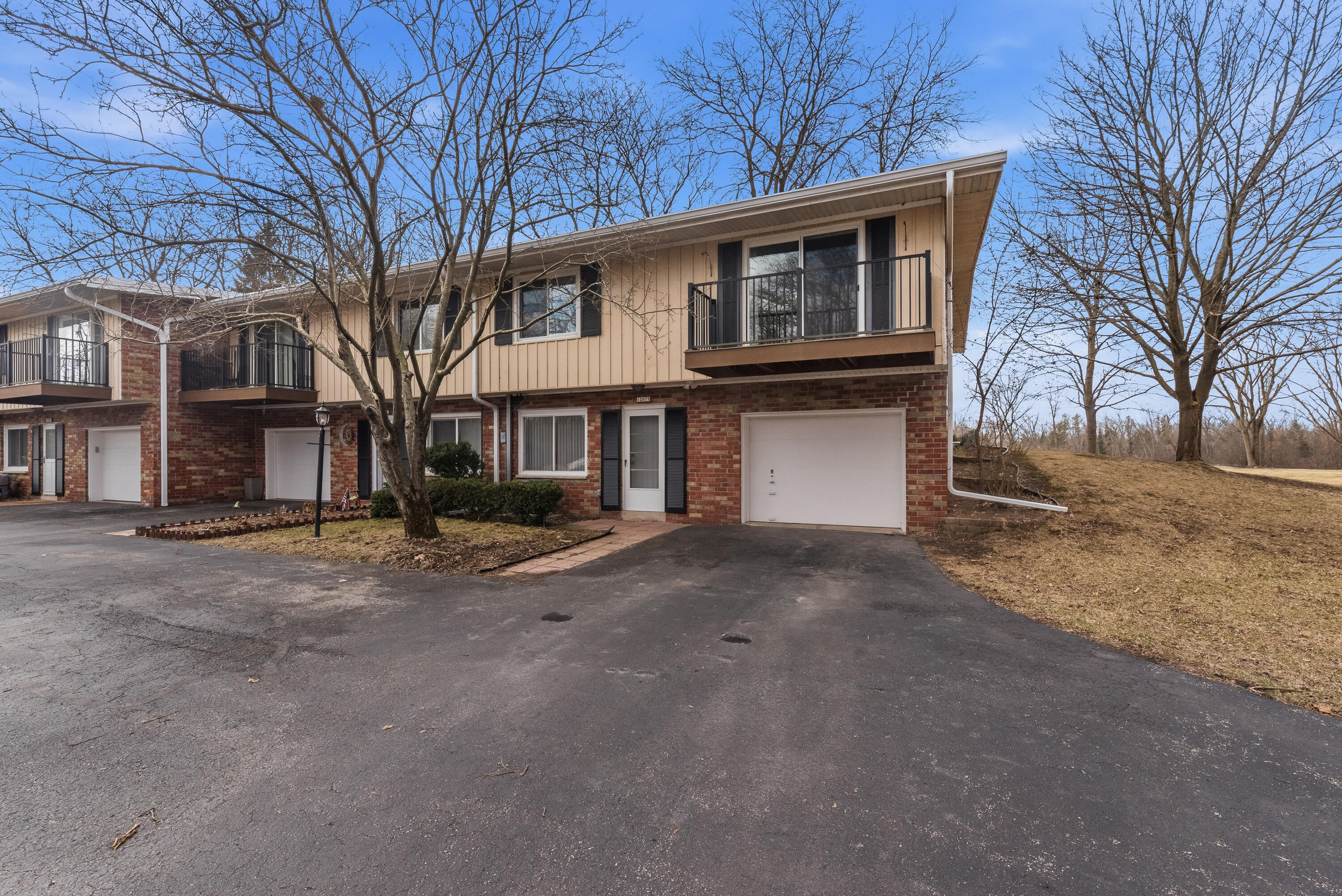 12975 North Colony Drive Mequon, WI 53097 - Photo 36 of 36 Front of Condo