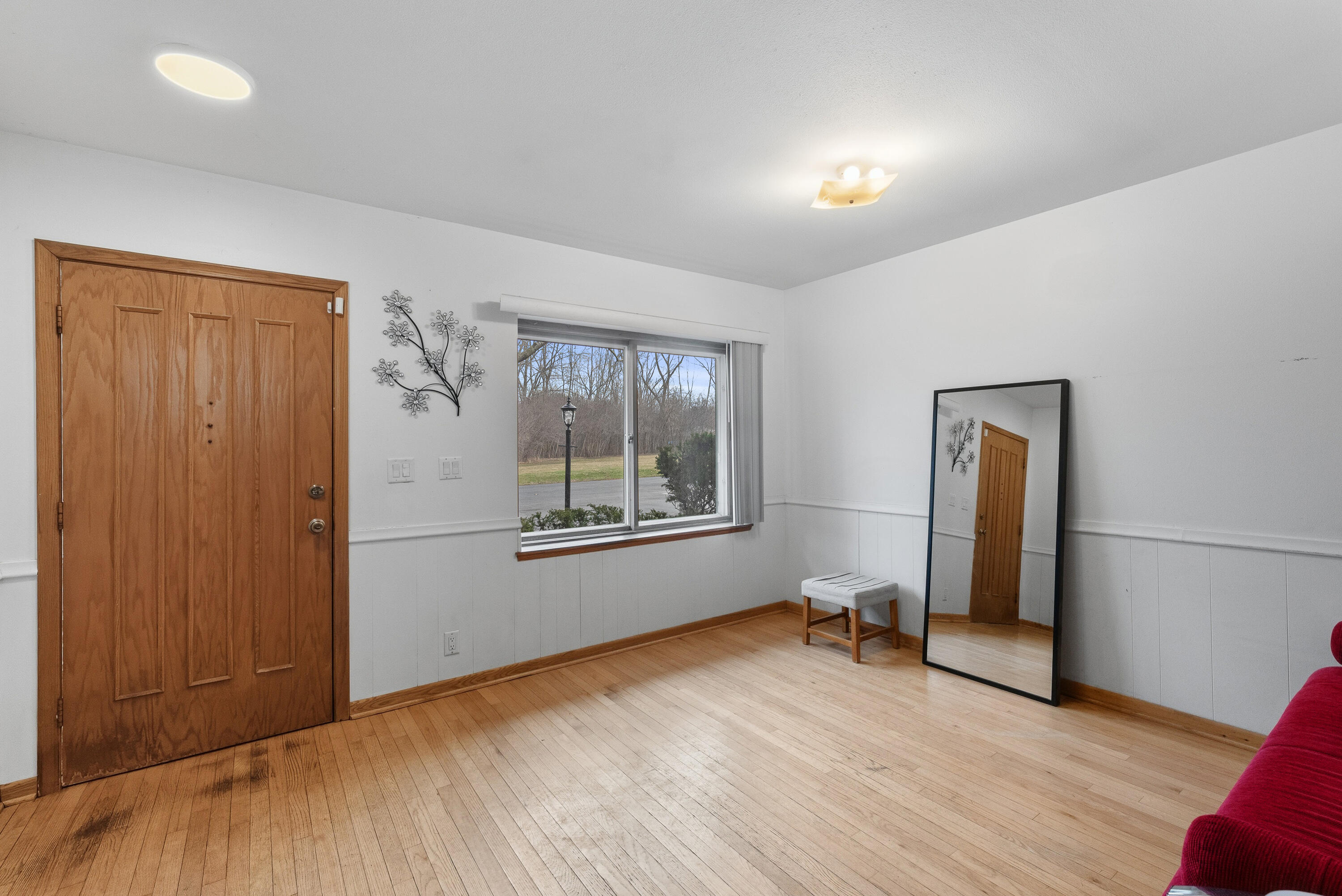12975 North Colony Drive Mequon, WI 53097 - Photo 5 of 36 Den