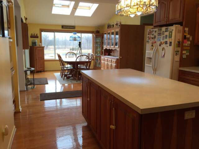 5325 West Ray Road Linden, MI 48451 - Photo 8 of 36 21124750-7.JPG