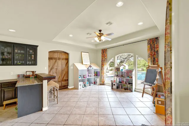 $875,000 | 1409 Woodland Court, Hondo, TX 78861