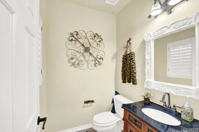 $875,000 | 1409 Woodland Court, Hondo, TX 78861