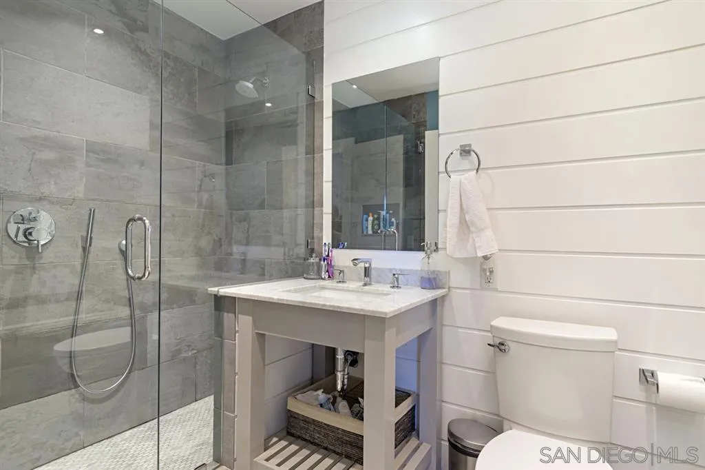 14551 Oak Meadow Road Valley Center, CA 92082 - Photo 13 of 25 Gallery Image 13