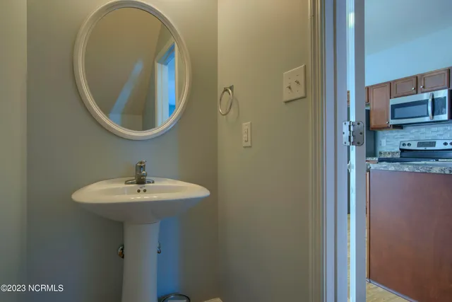 $1,450 | 113 Beacon Woods Drive, Holly Ridge, NC 28445