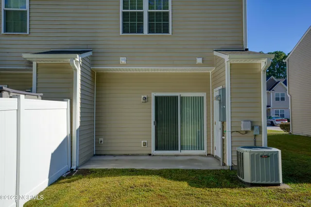 $1,450 | 113 Beacon Woods Drive, Holly Ridge, NC 28445