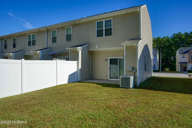 $1,450 | 113 Beacon Woods Drive, Holly Ridge, NC 28445