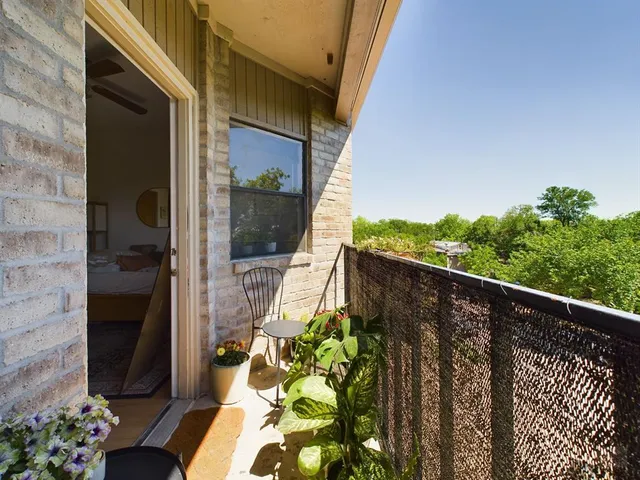 $1,150 | 3316 Guadalupe Street, Unit 312, Austin, TX 78705