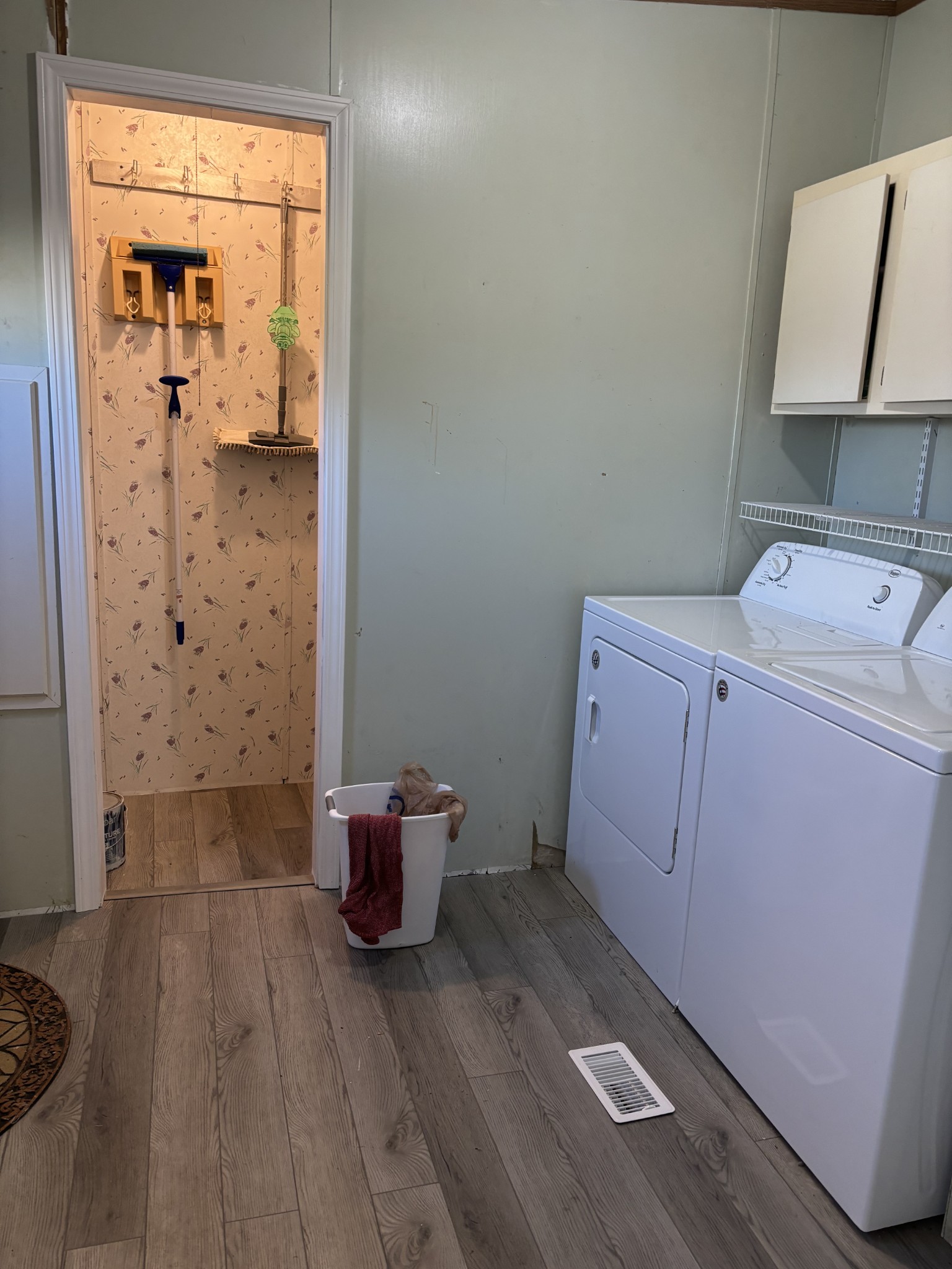2475 Canoe Branch Road Lebanon, TN 37087 - Photo 14 of 25 a room with a wooden floor and a chair