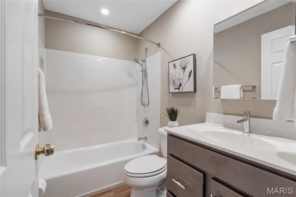 38 Ridgepoint Drive Chesterfield, MO 63017 - Photo 36 of 67