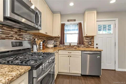 $849,000 | 14 Southard Drive, Island Park, NY 11558