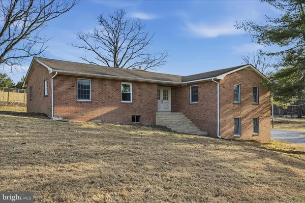 $425,000 | 2863 Christian Church Road, High View, WV 26808