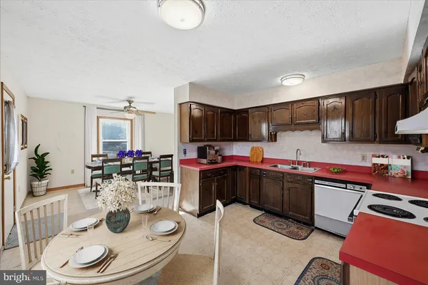 $439,900 | 2863 Christian Church Road, High View, WV 26808