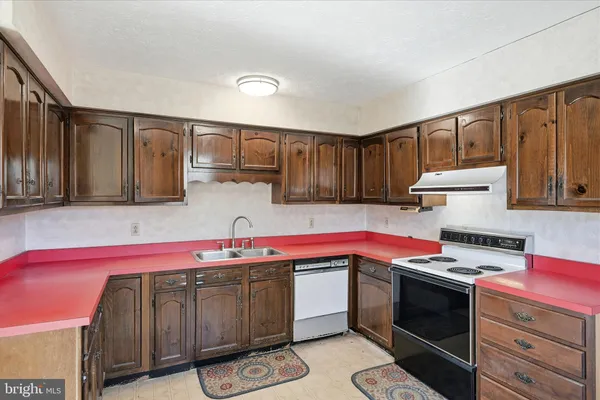 $439,900 | 2863 Christian Church Road, High View, WV 26808