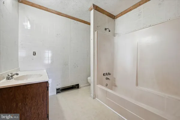 $425,000 | 2863 Christian Church Road, High View, WV 26808