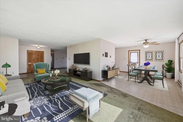 $439,900 | 2863 Christian Church Road, High View, WV 26808