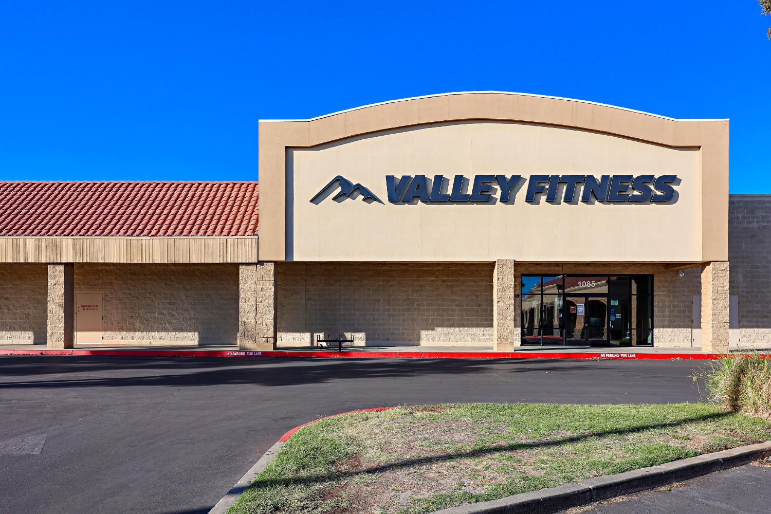 0 Redwood Atwater, CA 95301 - Photo 26 of 31 a front view of a building with garage