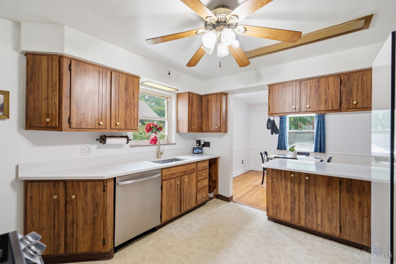 7149 Garden Road Cincinnati, OH 45236 - Photo 10 of 44