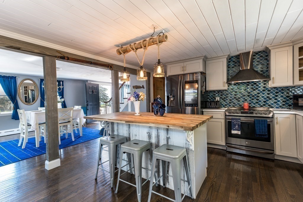 283 Sconticut Neck Road Fairhaven, MA 02719 - Photo 11 of 33 Gallery Image 11