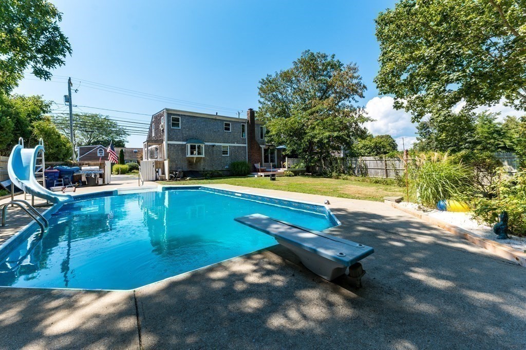 283 Sconticut Neck Road Fairhaven, MA 02719 - Photo 21 of 33 Gallery Image 21