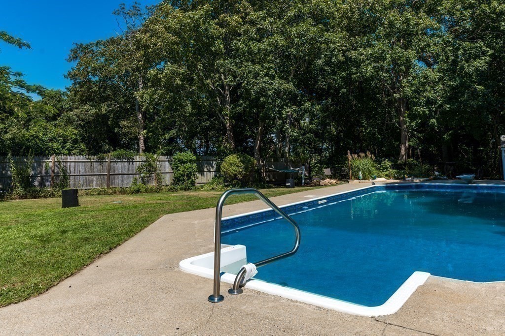 283 Sconticut Neck Road Fairhaven, MA 02719 - Photo 22 of 33 Gallery Image 22