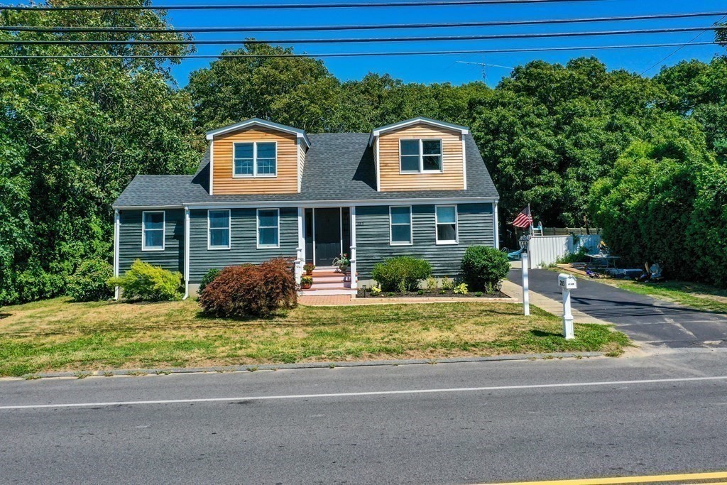 283 Sconticut Neck Road Fairhaven, MA 02719 - Photo 8 of 33 Gallery Image 8