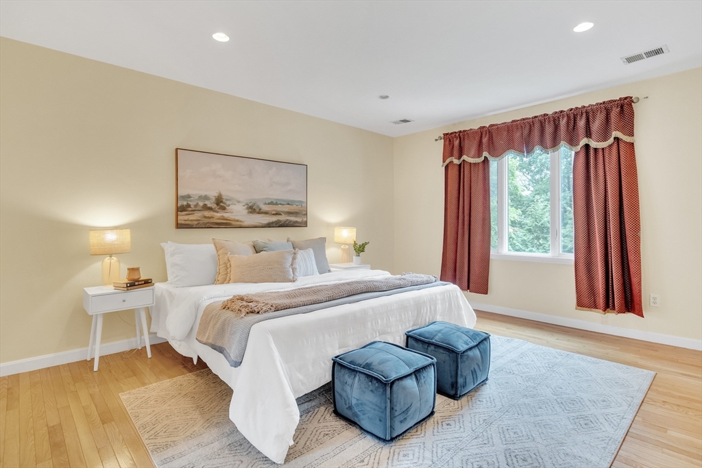 829 Chestnut Street Newton, MA 02468 - Photo 16 of 36