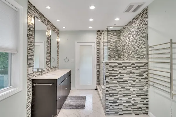 $1,999,000 | 829 Chestnut Street, Newton, MA 02468
