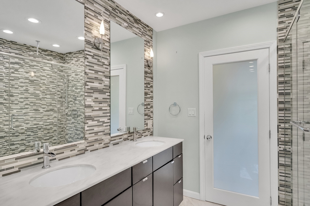 829 Chestnut Street Newton, MA 02468 - Photo 20 of 36