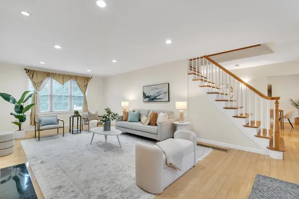 $1,999,000 | 829 Chestnut Street, Newton, MA 02468