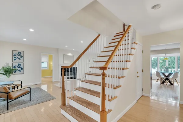 $1,999,000 | 829 Chestnut Street, Newton, MA 02468