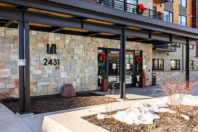 2431 West High Mountain Road, Unit 301 Park City, UT 84098 - Photo 45 of 47