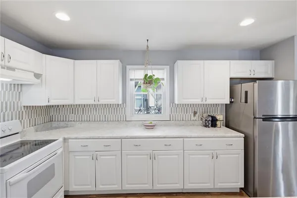 $170,000 | 3308 Tracy Avenue, Kansas City, MO 64109