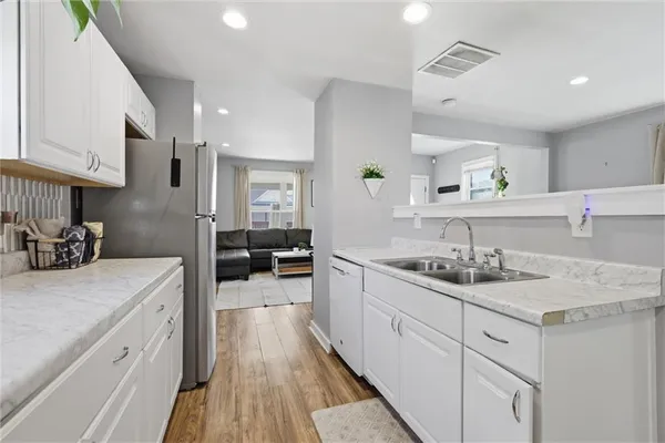 $170,000 | 3308 Tracy Avenue, Kansas City, MO 64109