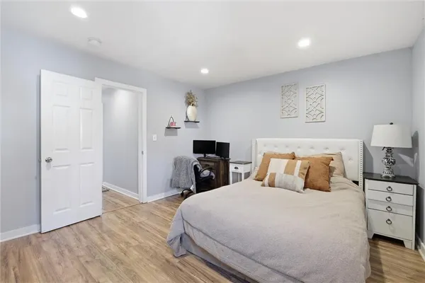 $170,000 | 3308 Tracy Avenue, Kansas City, MO 64109