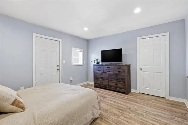 $170,000 | 3308 Tracy Avenue, Kansas City, MO 64109